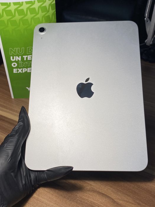 iPad A16 11-Inch / WI-FI / 256 GB / Silver/ Ca nou