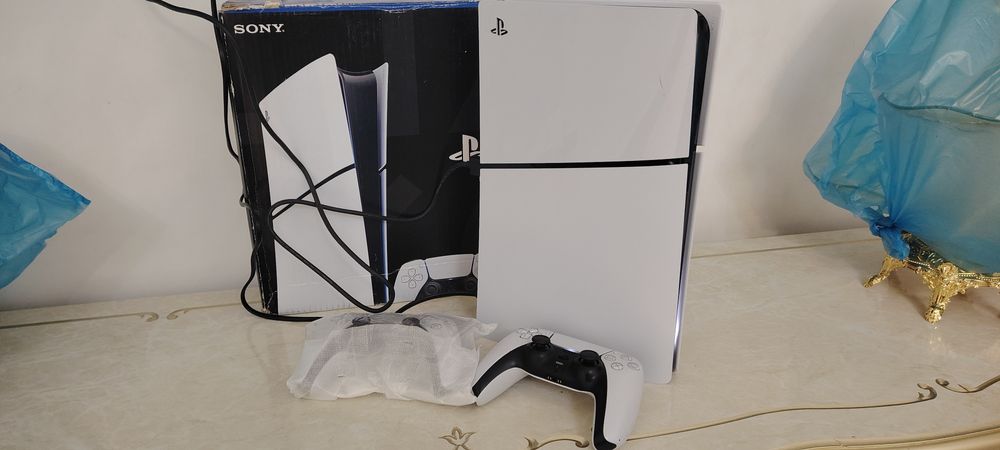 PS5 Slim Sotiladi Holati Ideal