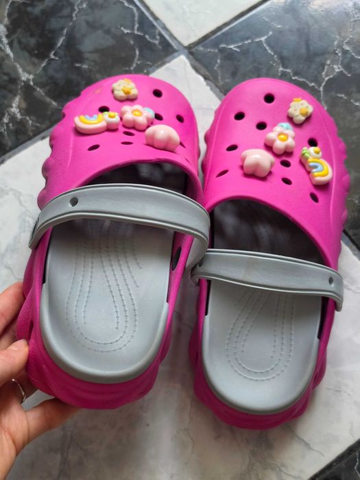 Crocs roz cu strasuri
