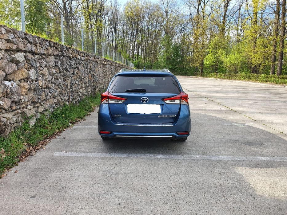 Toyota Auris Combi Hybrid