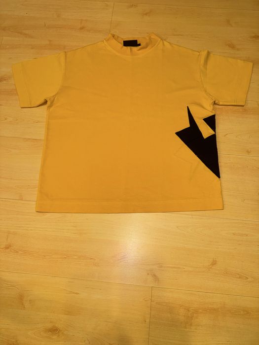 Комплект суичър,долнище и тениска hyperclothing.