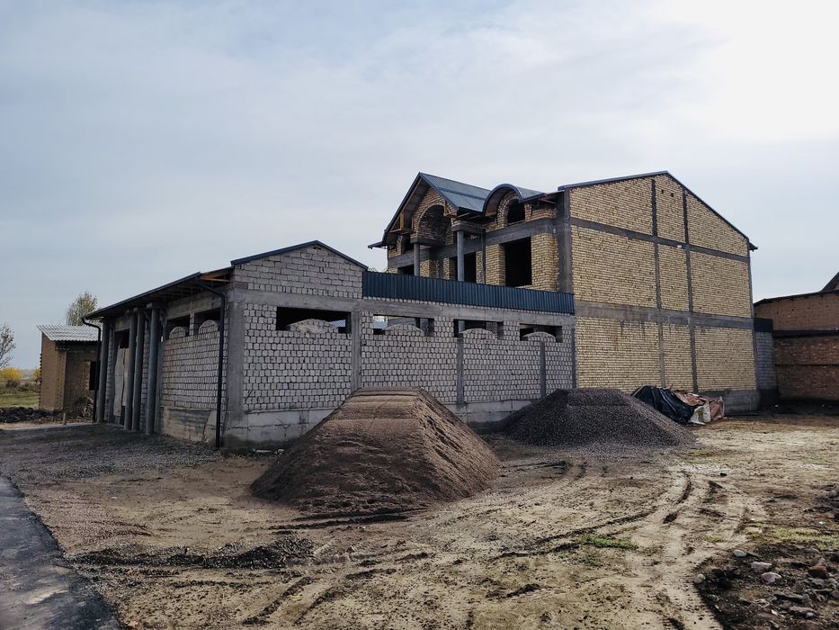 СРОЧНО! УЙ сотилади Нурафшон шаҳри