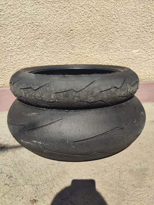 Vand anvelope moto Pirelli utilizate