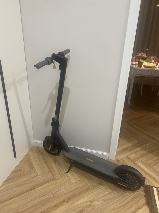 Электросамокат Ninebot KickScooter Max G30P черный