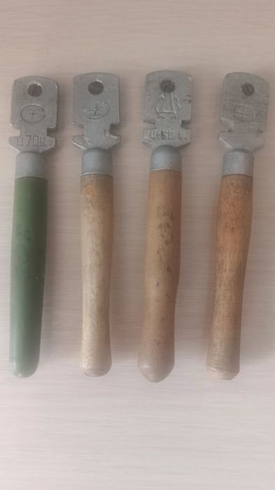 Продам стеклорезы