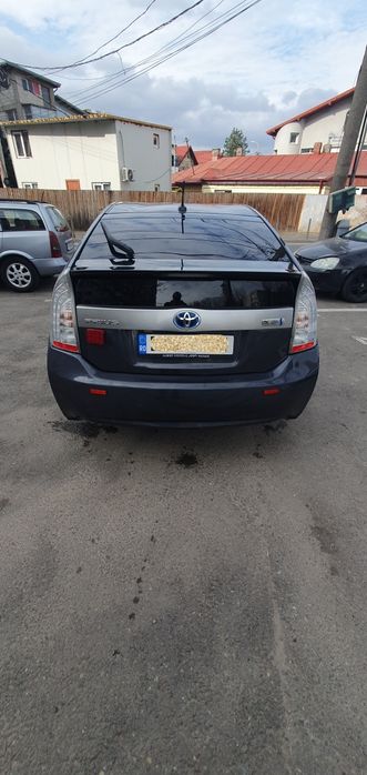 Toyota Prius 3 Plug-In Hybrid 2015