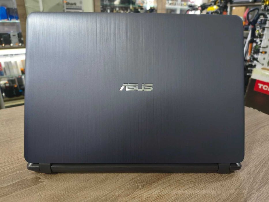 Лаптоп ASUS X507U