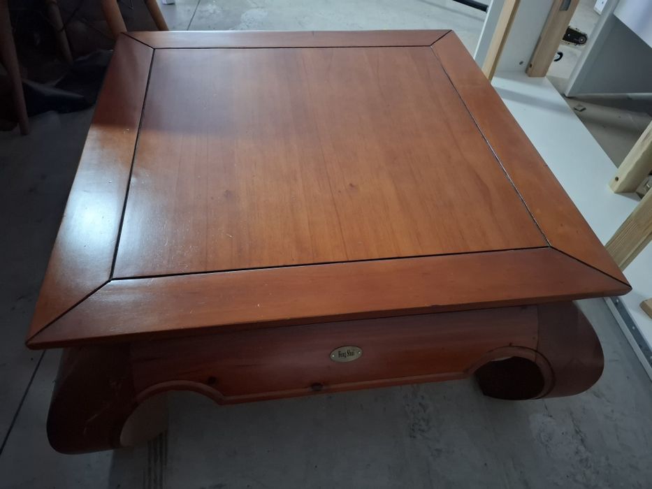 Vand  set living canapea cu 2 fotolii din piele naturala si masuta