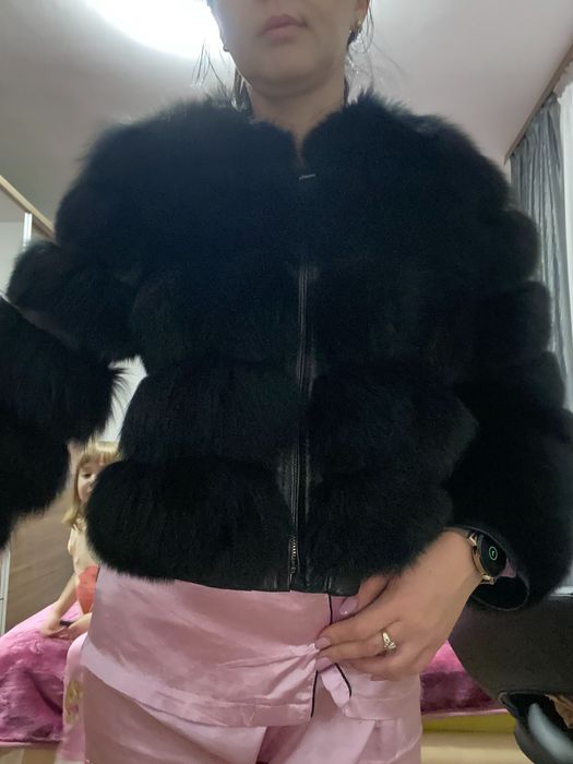 Haina blana ,noua cu eticheta!