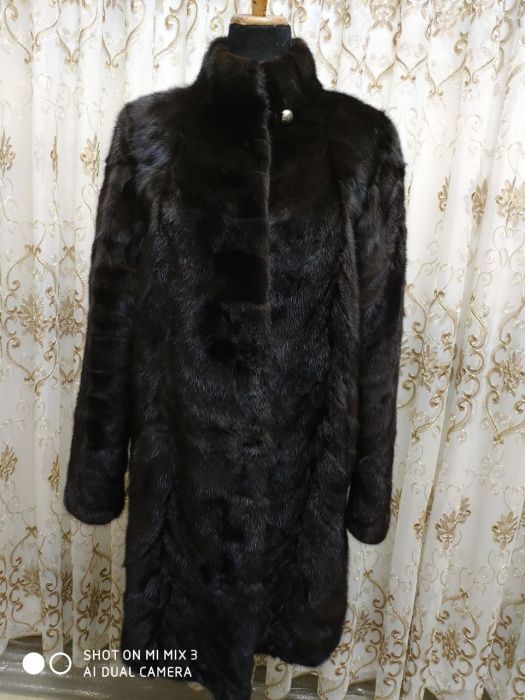 Шуба новые. Без рукавки