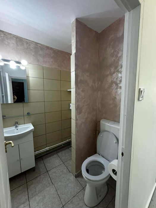 Inchiriez garsoniera situata pe Calea Bucuresti langa Petru patiseria