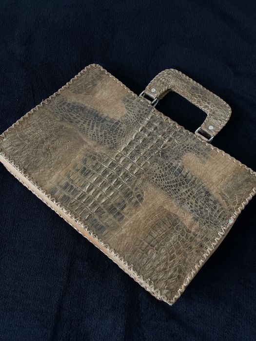 Чанта от истинска крокодилска кожа