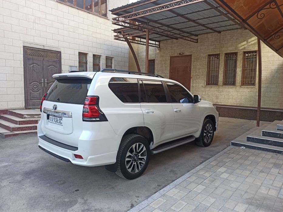 Toyota Land Cruiser 150