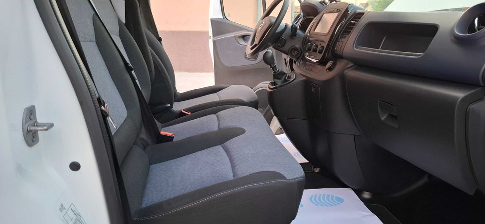 Opel Vivaro Elegance/An 2016/Die 120 cp/Ac /Navi/Km 239000 Reali %%