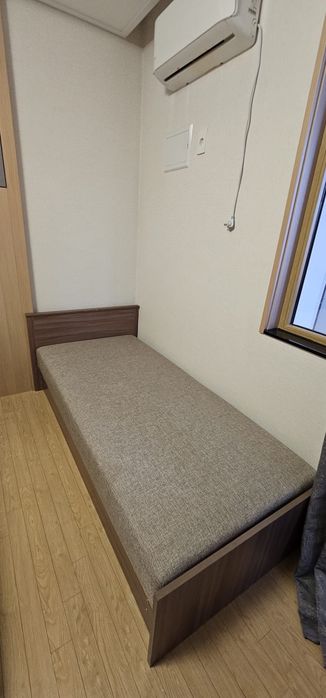 Односпальная кровать