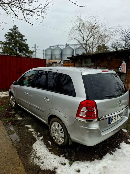 Opel Zafira An 2009