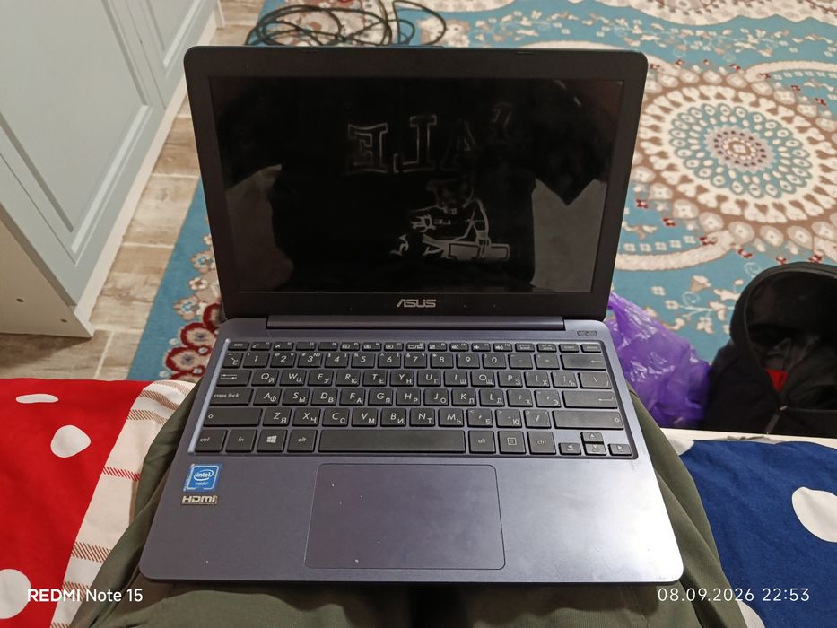 Ноутбук Asus на запчасти