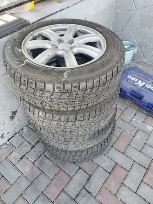 Продаю комплект дисков с шинами