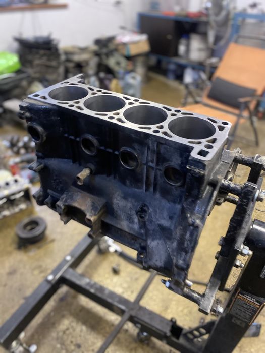 Продам  двигатель  на Газель ! 406 инжектор!