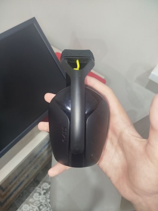Продаю игровой наушник Logitech g435