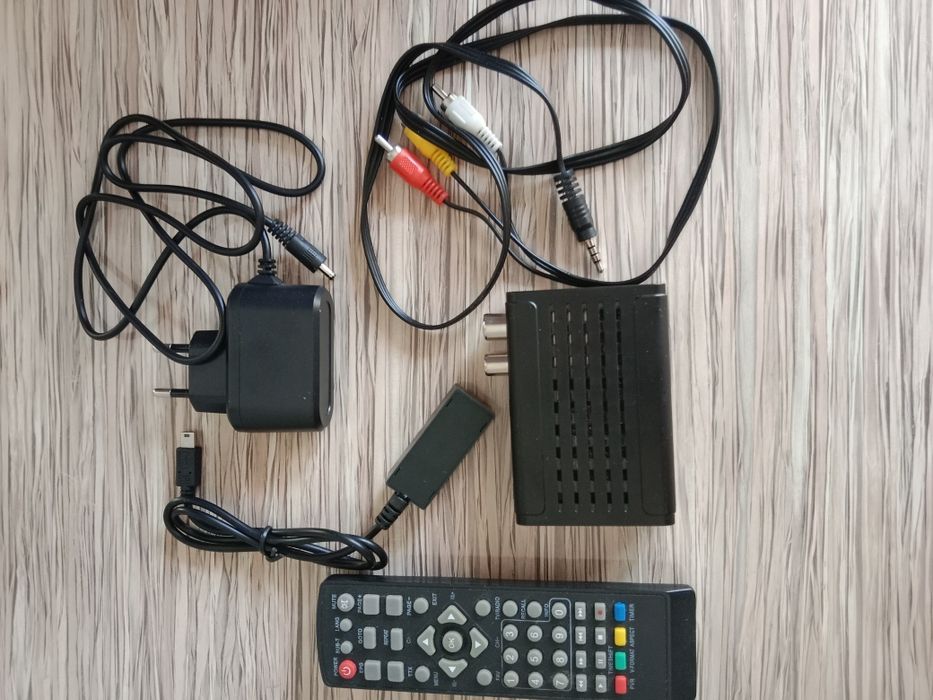 Продаём цифровой телевизионный ресивер