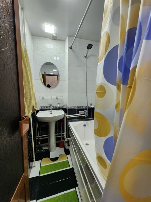 3 хонали квартира 5микр.ж.сотилади