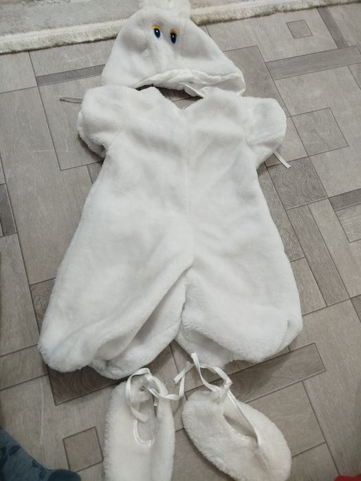 Продам детский новогодние одежды