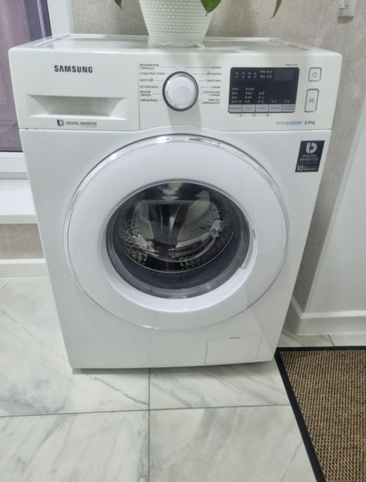 Холодильник LG .