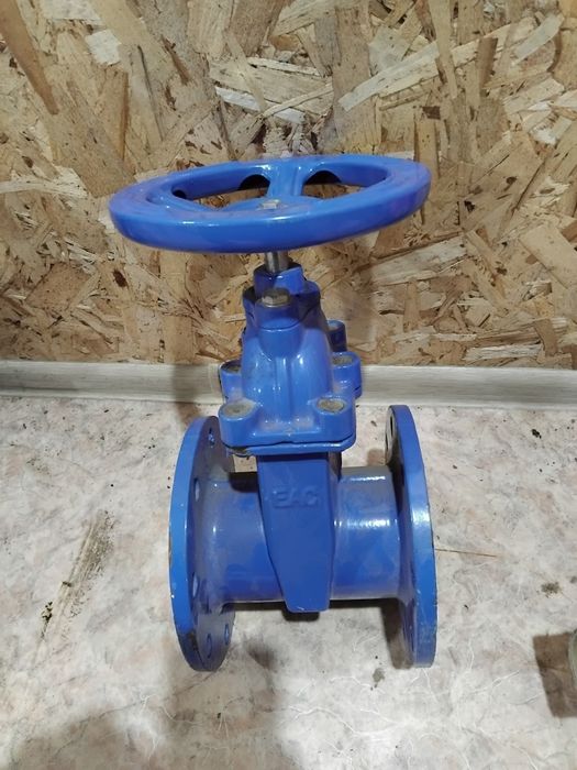 Продам кран в наличии.