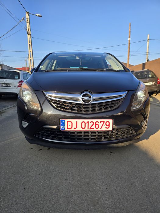 Opel Zafira C...