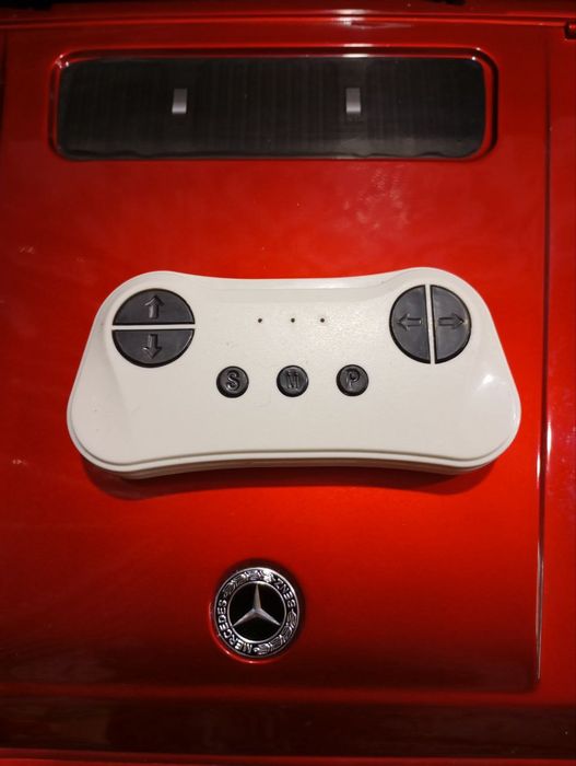 Pultli moshina sotiladi