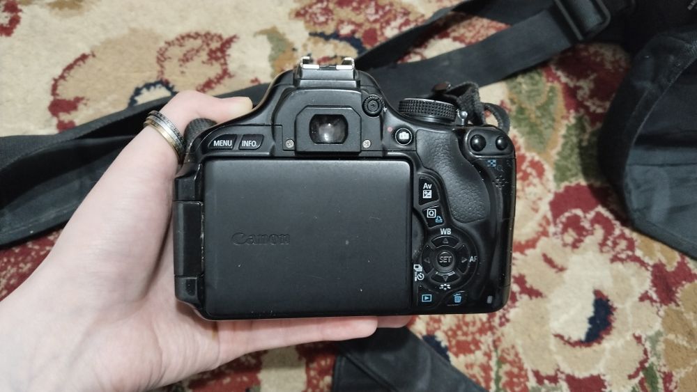 Canon EOS 600D + объектив, отличное состояние