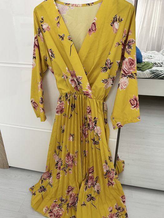 Rochie model floral