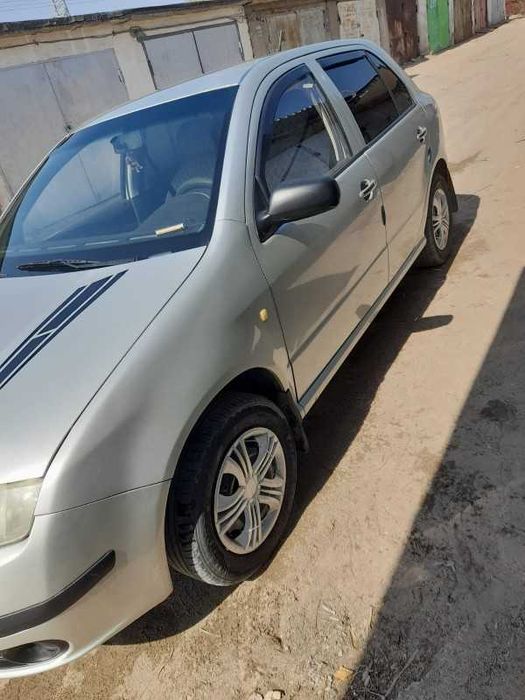 Продам автомобиль Skoda Fabia