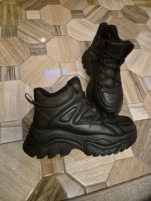 Ocazie Incaltaminte dama  nr 40 fara defecte