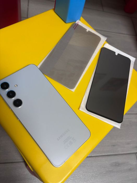 Samsung Galaxy S24 plus 256 GB RAM 12GB