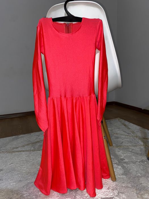 Платье для бальных танцев