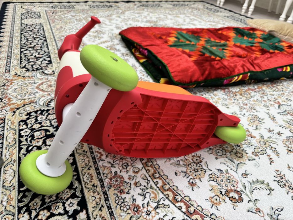 Каталка + самокат SKIP HOP