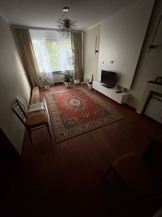 Продам ковер хорошего состояния