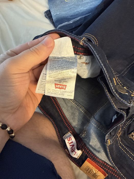 Blugi Levis model clasic noi