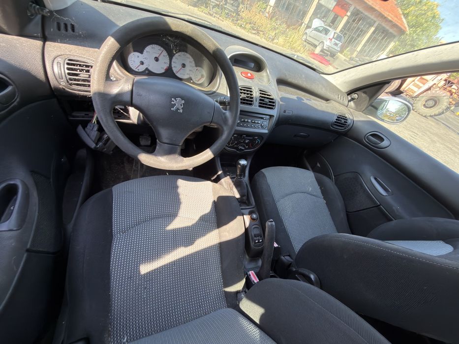 Пежо 206(комби)/ Peugeot 206SW (1.1i 44kw 2001г.) на части