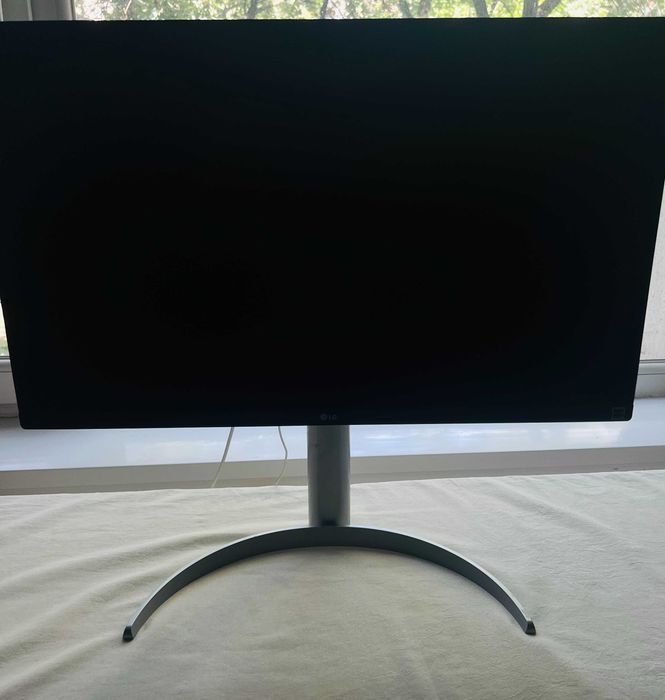 Monitor LG 27UP650P-W 27" 4K IPS HDR10 | Stare impecabilă