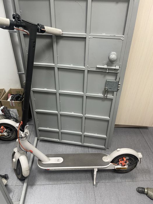 Электросамокат Xiaomi Mi Electric Scooter 3 (г. Алматы) лот 682596