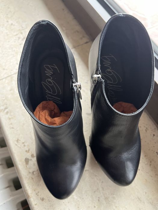 Le Silla ghete - 35 - piele, negru, ca noi