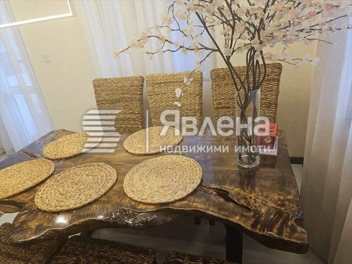 Дава се под наем Тристаен апартамент в Варна, Център - 100 кв.м за 1450 € - Снимка #5