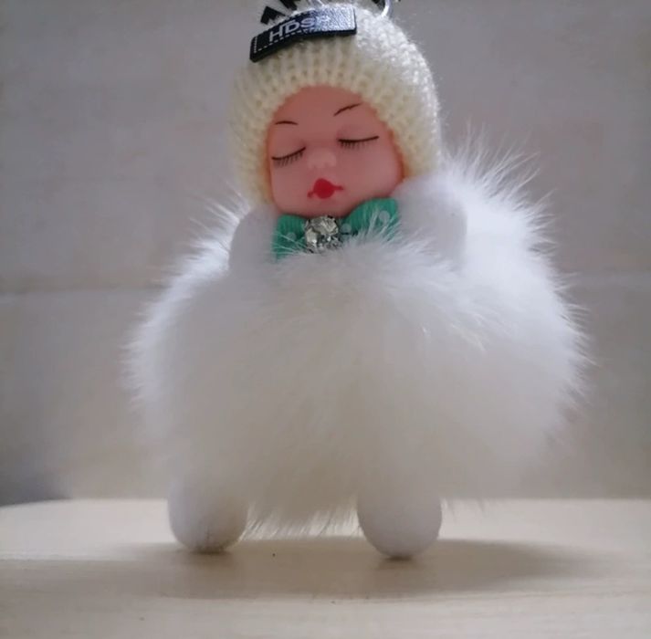 Брелки пушистые куколки