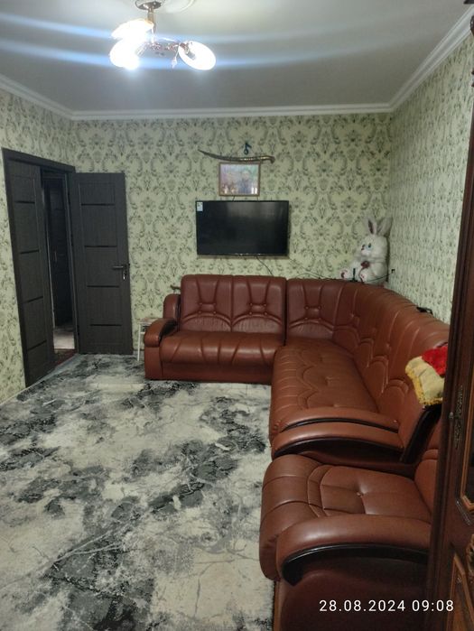 Продается квартира 2/2)4 переделанные трёх общ площадь 60м2