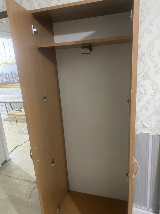 Продам шкаф в хорошем состояни