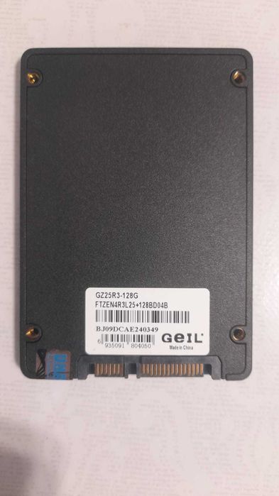 Продам SSD диски.