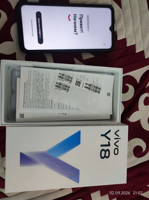 Сотовый телефон VIVO Y18